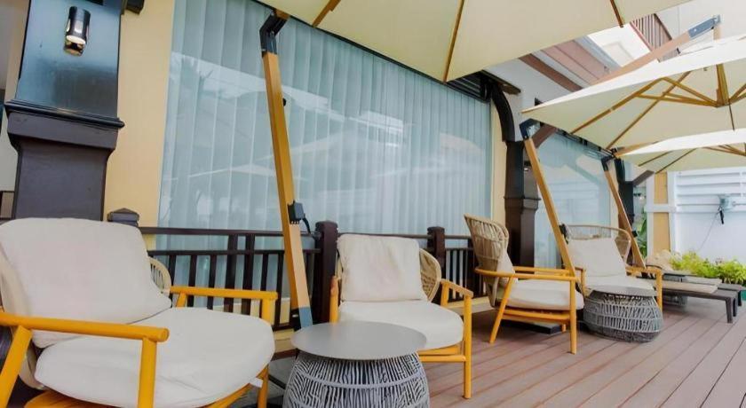 Sarita Chalet & Spa Hotel - Sha Extra Plus Jomtien Beach Esterno foto