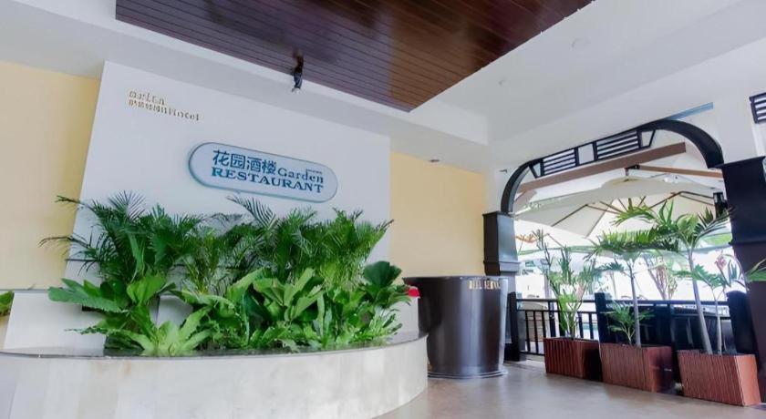 Sarita Chalet & Spa Hotel - Sha Extra Plus Jomtien Beach Esterno foto