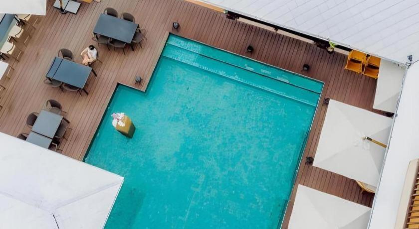 Sarita Chalet & Spa Hotel - Sha Extra Plus Jomtien Beach Esterno foto