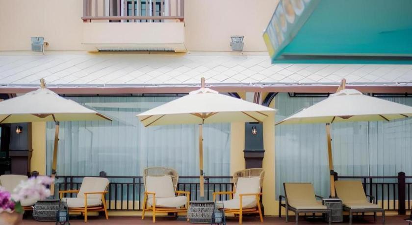 Sarita Chalet & Spa Hotel - Sha Extra Plus Jomtien Beach Esterno foto