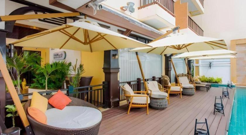 Sarita Chalet & Spa Hotel - Sha Extra Plus Jomtien Beach Esterno foto